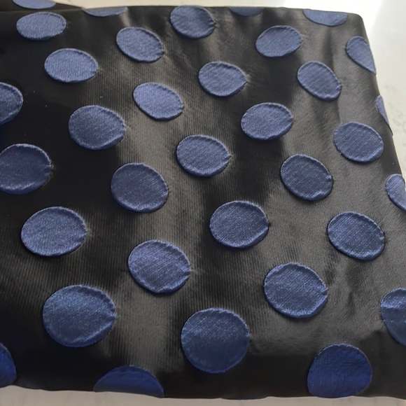 J Crew pencil skirt in dot brocade - Picture 2 of 16